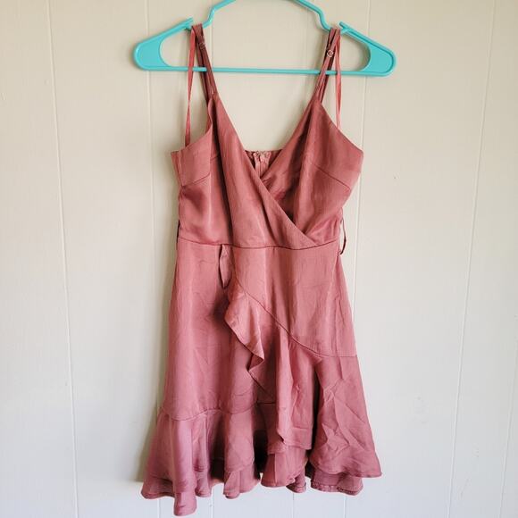 HELLOMOLLY Ruffled V-neck Faux Wrap Mini Dress - Picture 2 of 4